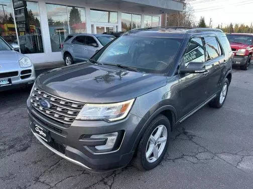 2017 Ford Explorer XLT 4WD photo