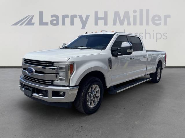 2019 Ford F-250 Super Duty LARIAT RWD photo