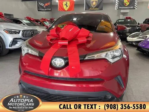2019 Toyota C-HR XLE FWD photo