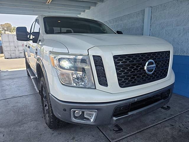 2019 Nissan Titan XD PRO-4X 4WD photo