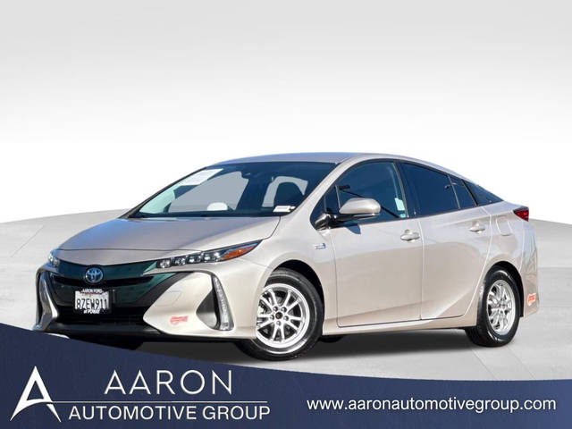 2019 Toyota Prius Prime Plus FWD photo