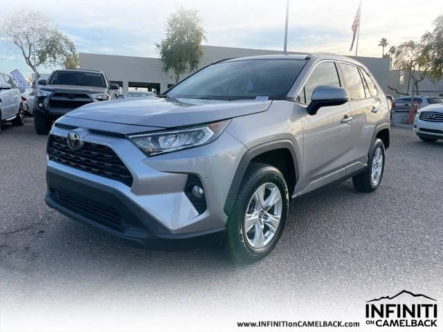 2019 Toyota RAV4 XLE FWD photo