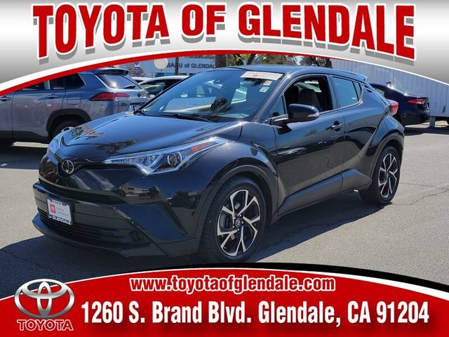 2019 Toyota C-HR XLE FWD photo