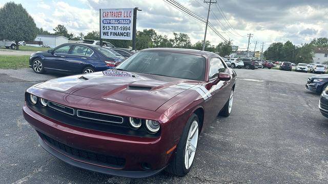 2018 Dodge Challenger SXT RWD photo