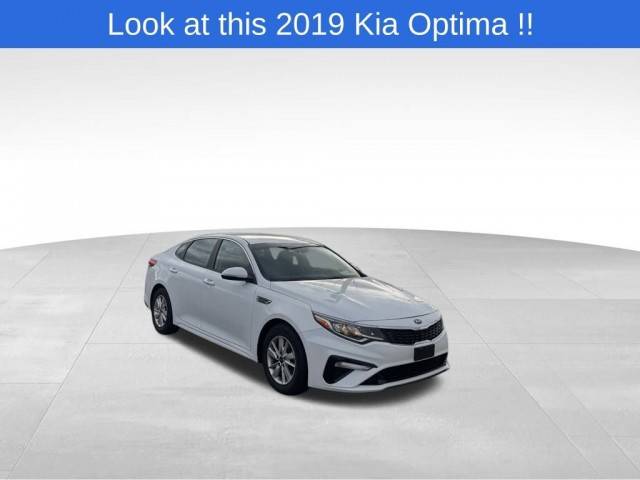 2019 Kia Optima LX FWD photo