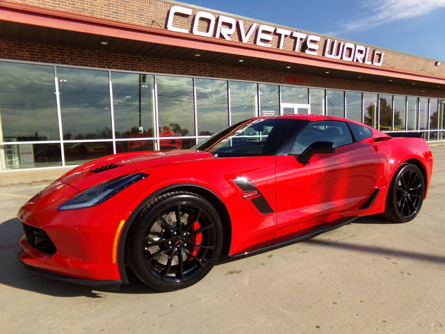 2019 Chevrolet Corvette Grand Sport 2LT RWD photo