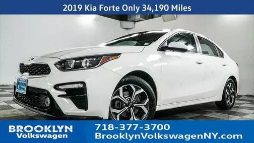 2019 Kia Forte LXS FWD photo