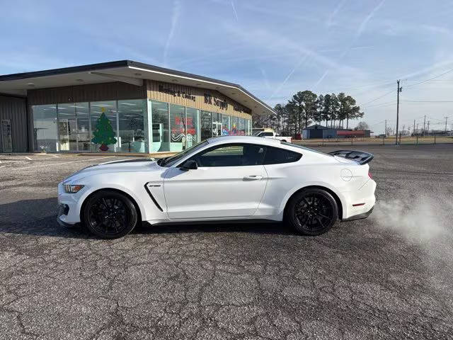2019 Ford Mustang Shelby GT350 RWD photo