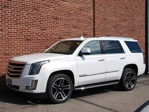 2019 Cadillac Escalade Luxury 4WD photo