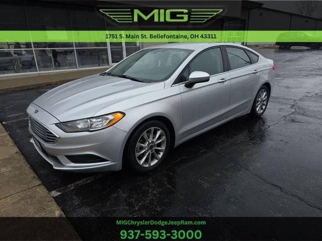 2017 Ford Fusion SE FWD photo