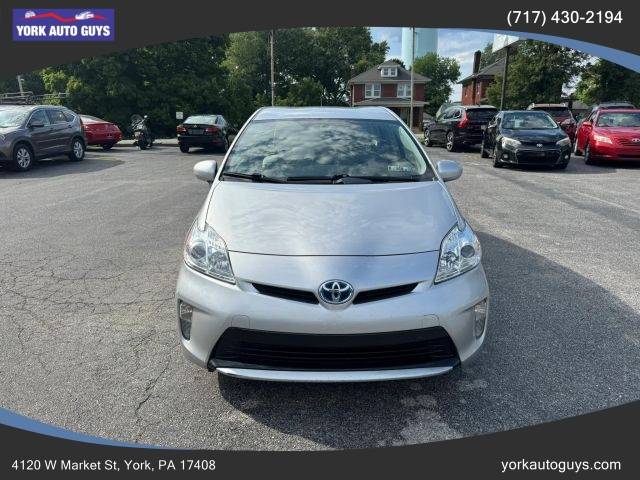 2015 Toyota Prius Two FWD photo