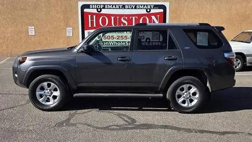 2019 Toyota 4Runner SR5 4WD photo