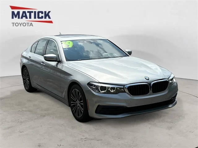 2019 BMW 5 Series 530i RWD photo