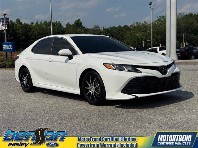 2019 Toyota Camry LE FWD photo