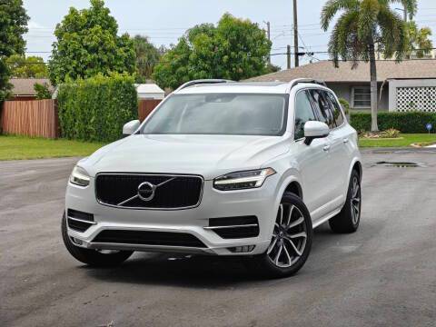 2019 Volvo XC90 Momentum FWD photo
