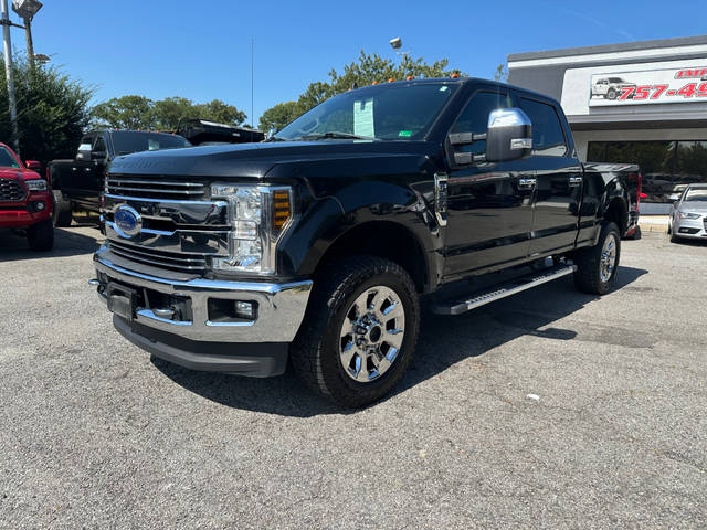 2019 Ford F-250 Super Duty LARIAT 4WD photo