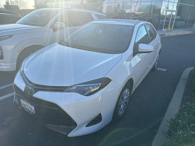 2019 Toyota Corolla LE FWD photo