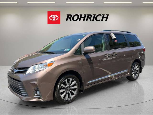 2020 Toyota Sienna XLE Premium AWD photo