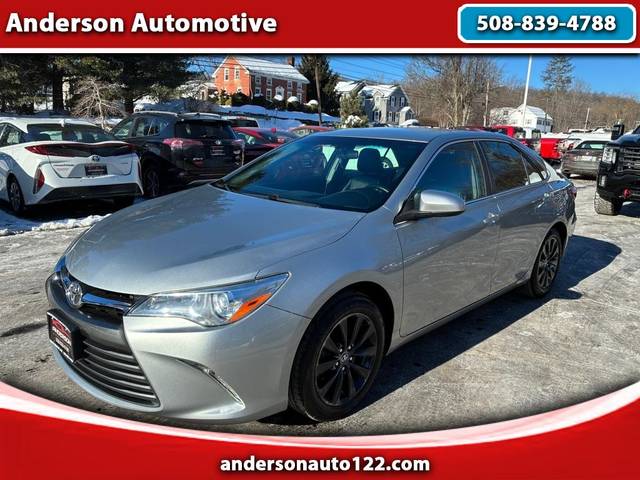 2016 Toyota Camry XLE FWD photo