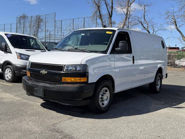 2019 Chevrolet Express Cargo  RWD photo