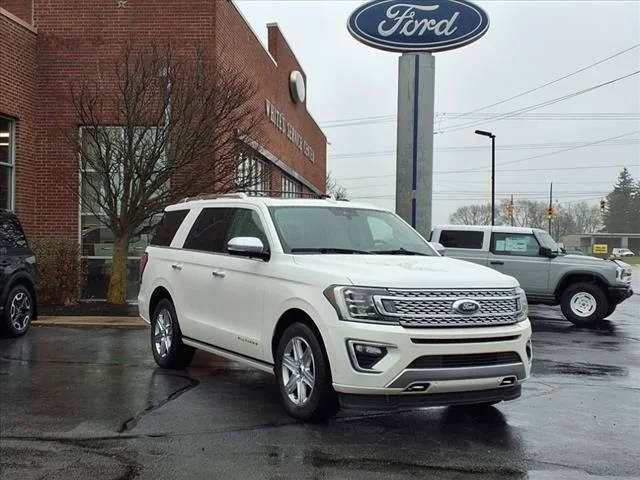 2019 Ford Expedition Platinum 4WD photo