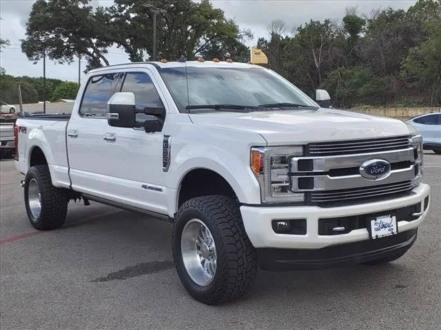 2019 Ford F-250 Super Duty Limited 4WD photo
