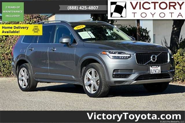 2019 Volvo XC90 Momentum AWD photo