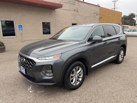 2019 Hyundai Santa Fe SE FWD photo