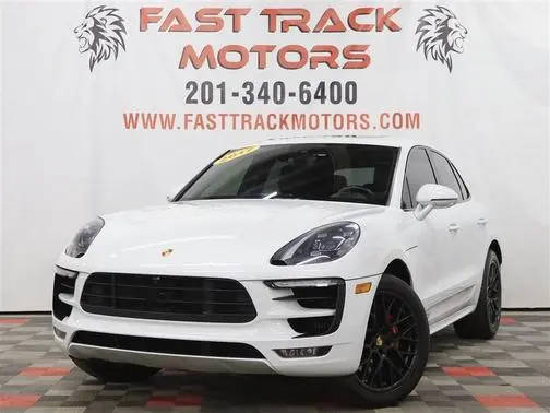 2017 Porsche Macan GTS AWD photo