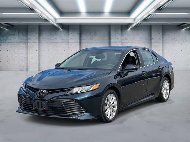 2019 Toyota Camry LE FWD photo