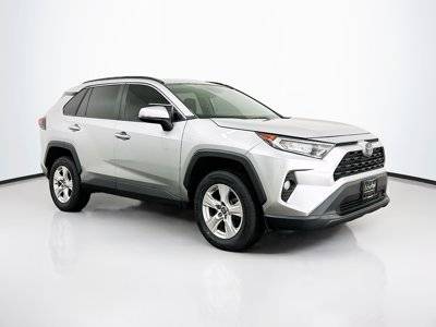 2019 Toyota RAV4 XLE AWD photo