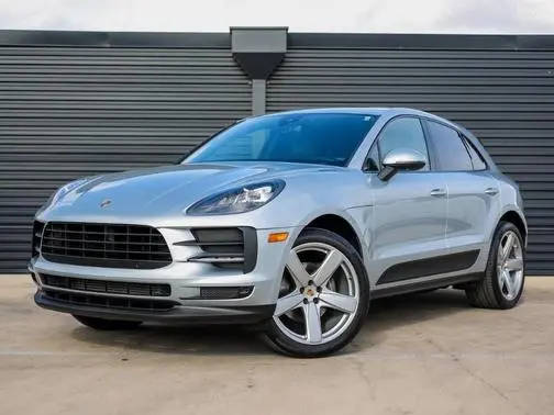 2019 Porsche Macan  AWD photo