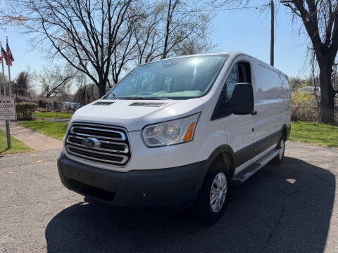 2018 Ford Transit Van  RWD photo