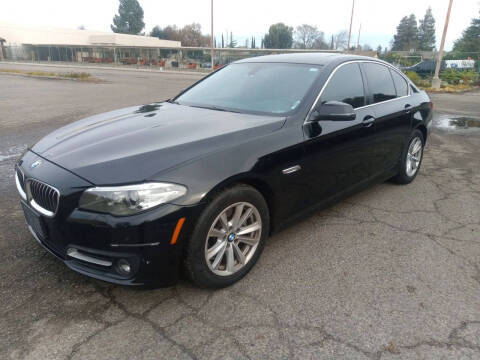 2016 BMW 5 Series 528i RWD photo