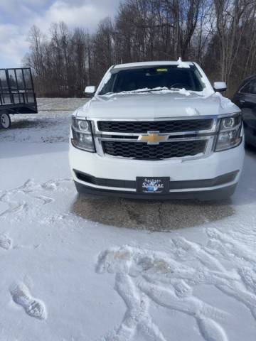 2019 Chevrolet Suburban LT 4WD photo