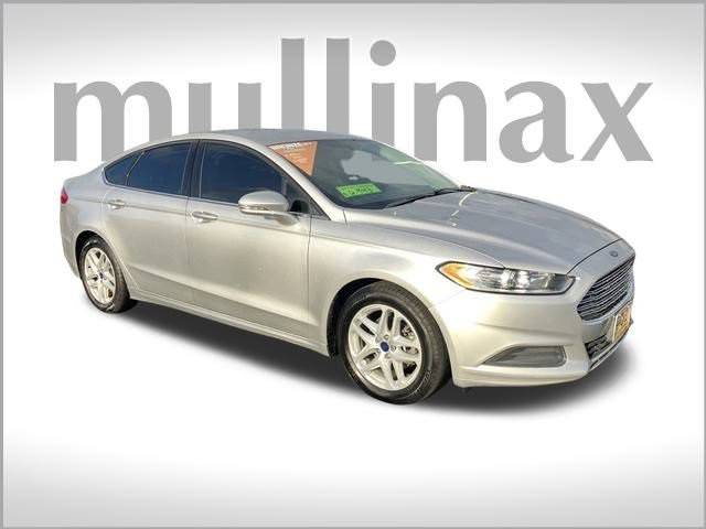 2016 Ford Fusion SE FWD photo