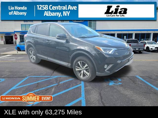 2018 Toyota RAV4 XLE AWD photo
