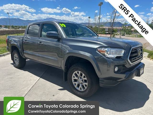 2019 Toyota Tacoma SR5 4WD photo