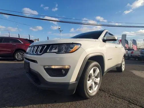 2019 Jeep Compass Latitude 4WD photo