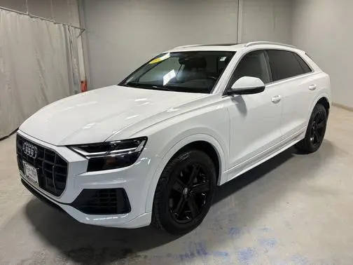 2019 Audi Q8 Premium AWD photo
