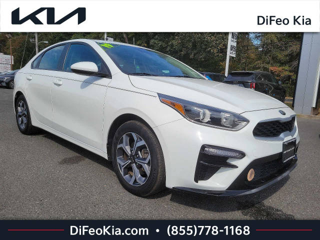 2019 Kia Forte LXS FWD photo