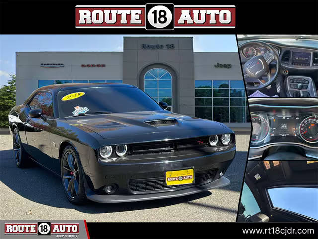 2019 Dodge Challenger R/T Scat Pack RWD photo