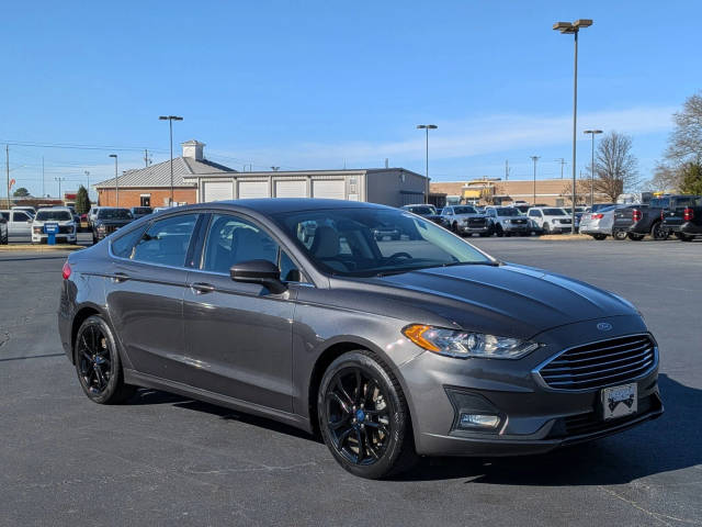 2019 Ford Fusion SE FWD photo