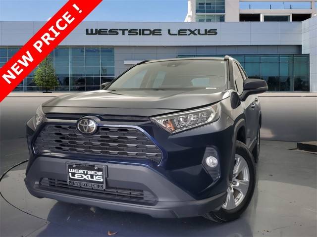 2019 Toyota RAV4 XLE FWD photo