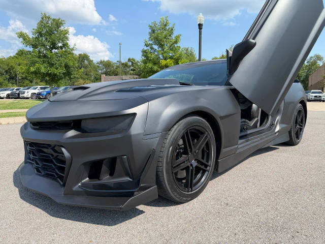 2015 Chevrolet Camaro SS RWD photo