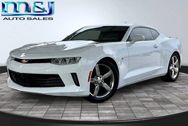 2018 Chevrolet Camaro 1LT RWD photo