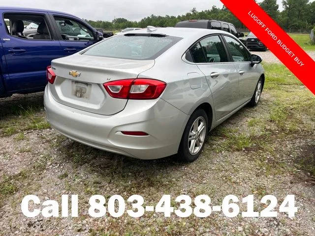 2017 Chevrolet Cruze LT FWD photo