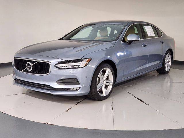 2018 Volvo S90 Momentum FWD photo