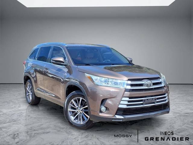 2019 Toyota Highlander XLE FWD photo