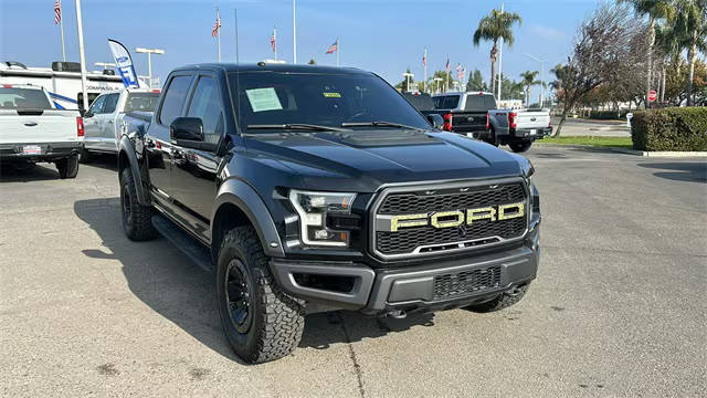 2018 Ford F-150 Raptor 4WD photo